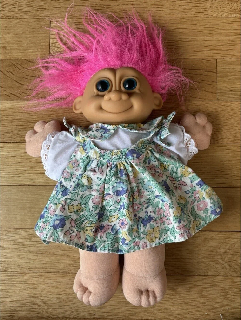 Vintage Russ Troll Kid Doll Pink Hair Floral Dress Plush Cloth Body 1992 14